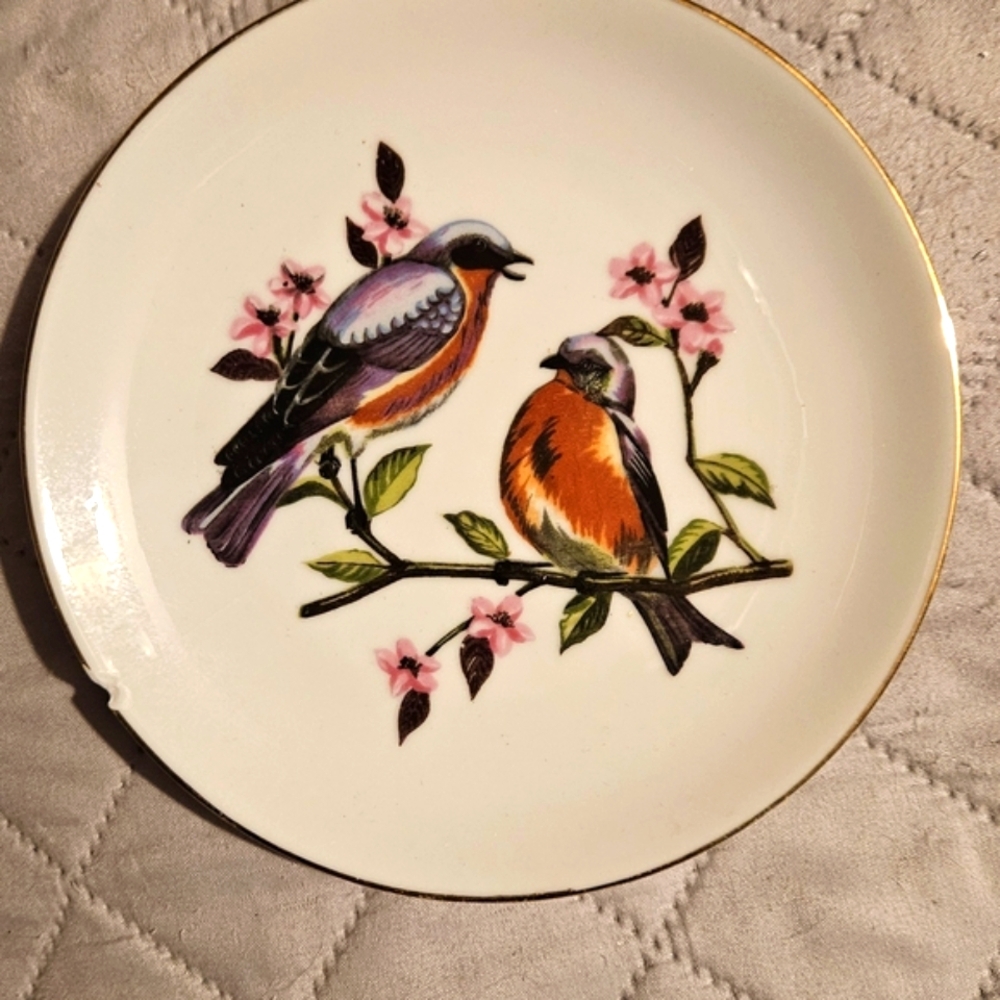 Chadwick-Miller INC Blue Bird Decorative Plate with Elegant Design